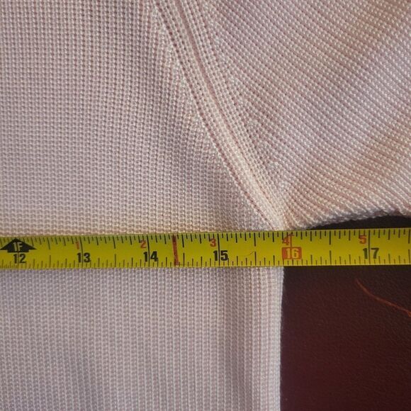 Pineapple 100% Silk Pale Pink Knitted Top - Picture 9 of 10